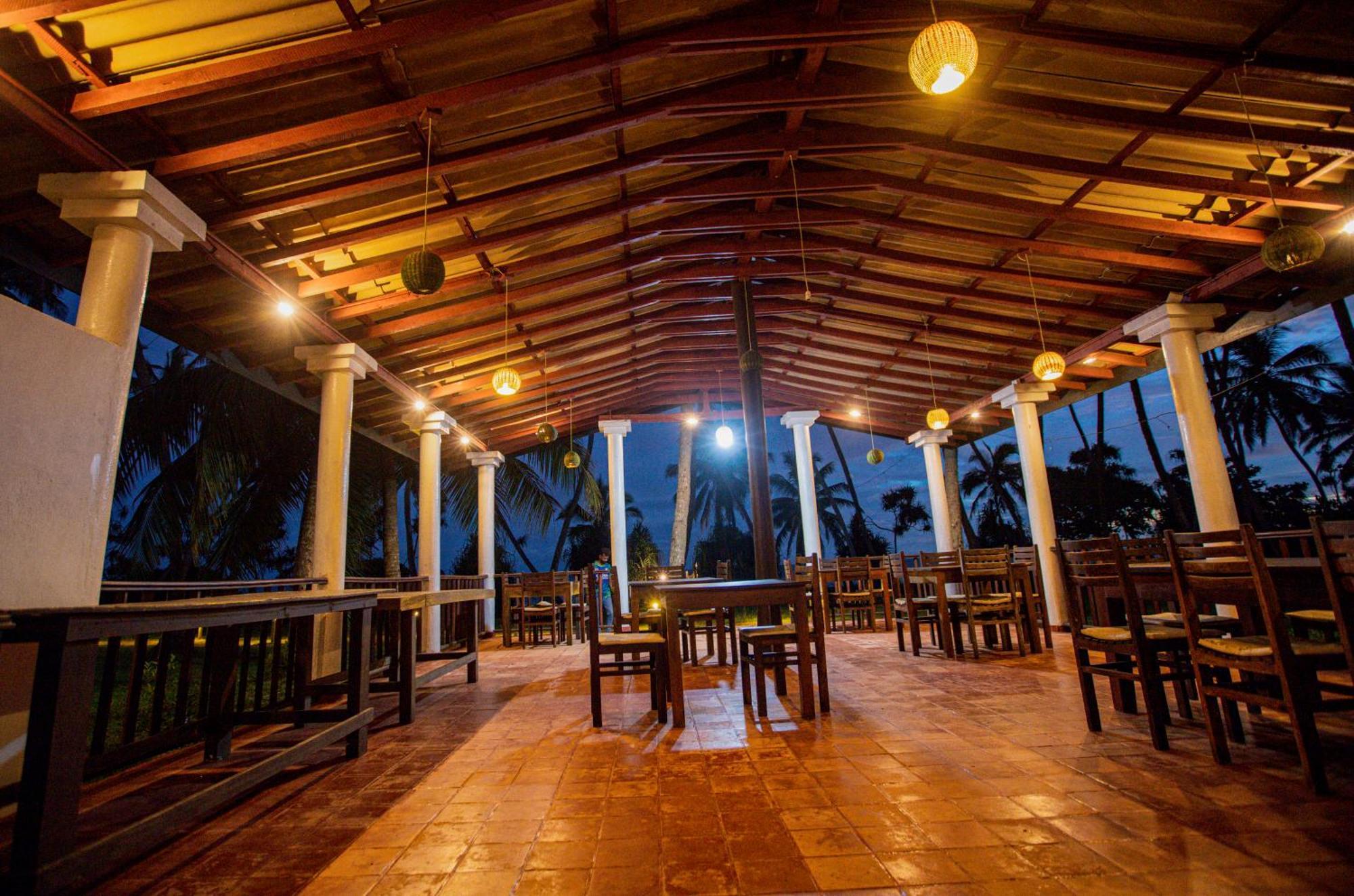 Helios Beach Resort Tangalle Luaran gambar