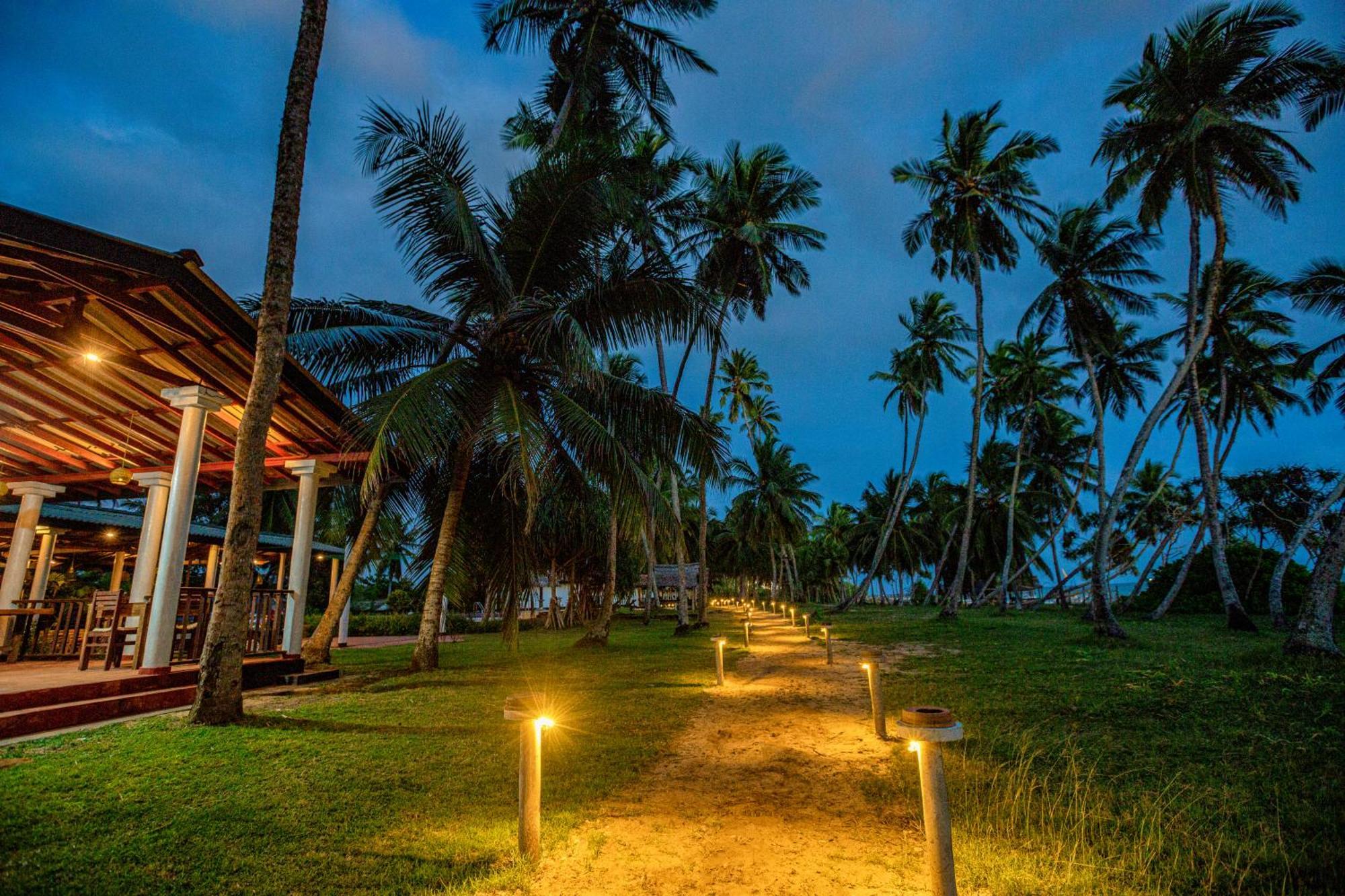 Helios Beach Resort Tangalle Luaran gambar